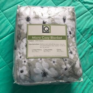 King micro cozy blankets